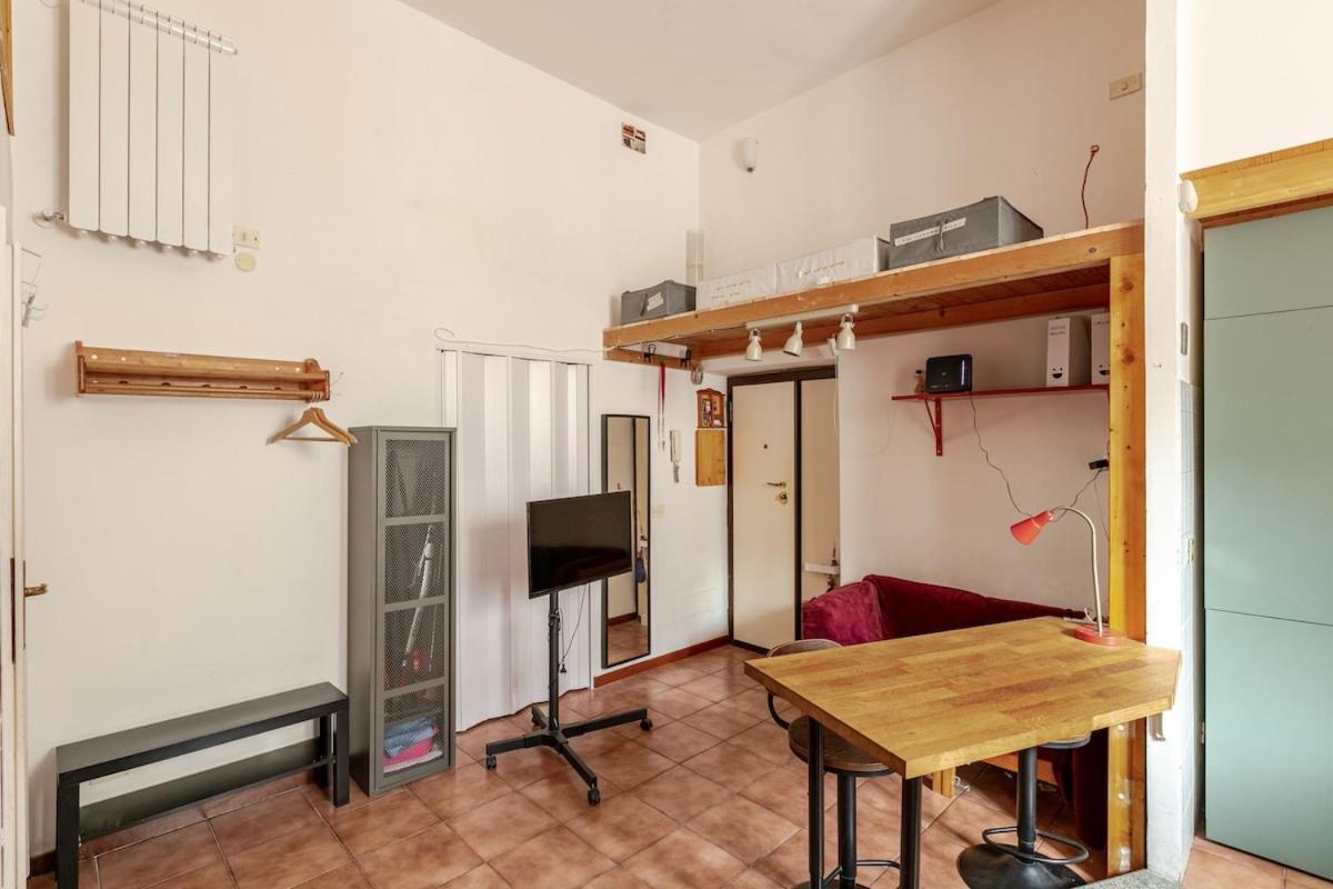 Cozy At Pedestrian Street Apartamento Roma